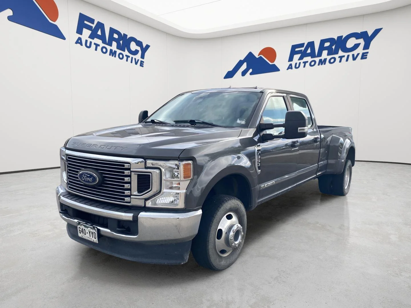 Used 2020 Magnetic Ford XL image 1