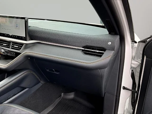 New 2026 Star White Metallic Tri-Coat Ford Tremor® image 65