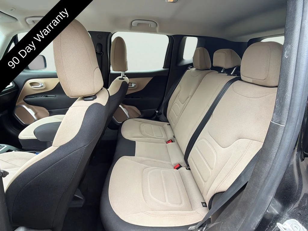 Used 2018 Black Jeep Latitude image 12