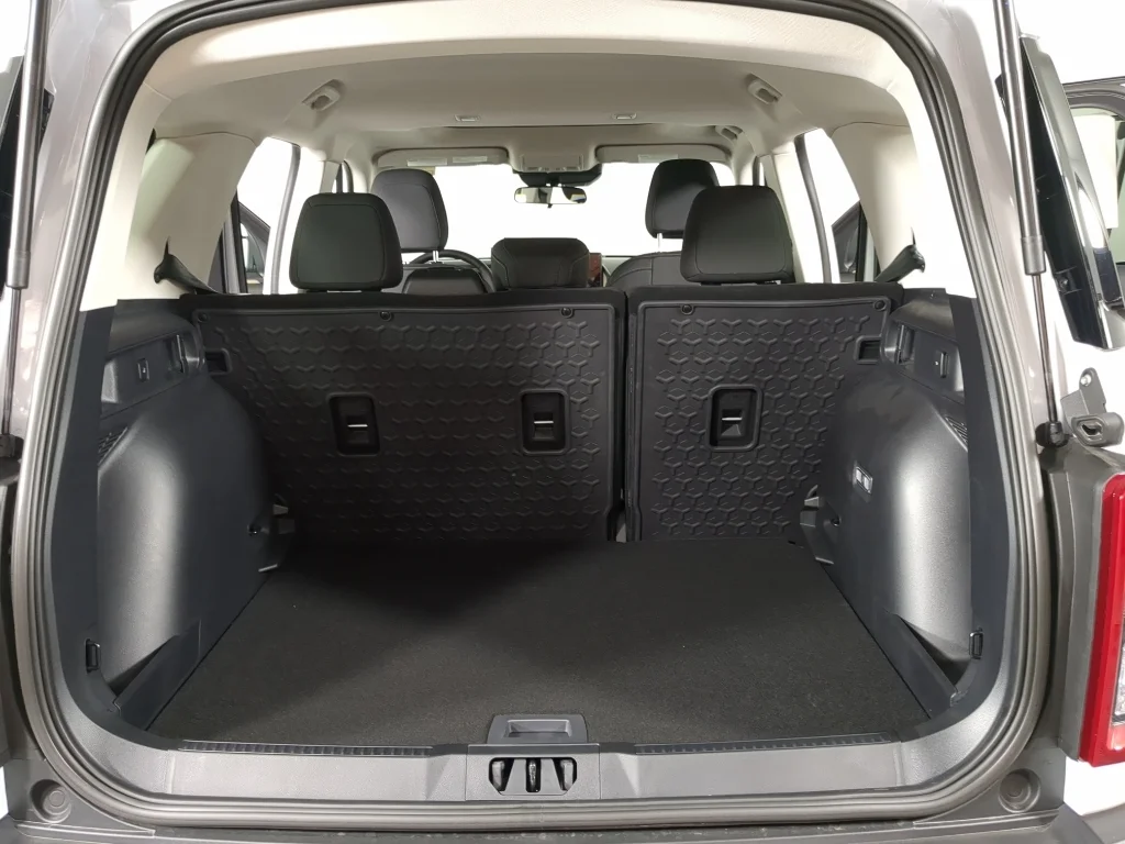 New 2026 OXFORD WHITE Ford Big Bend image 17