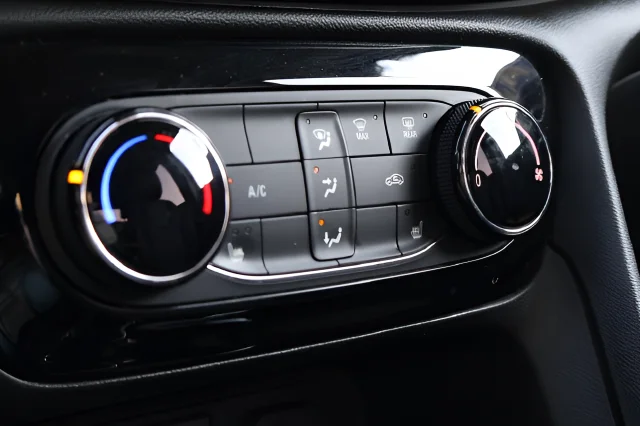 Used 2021 Blue Buick Preferred image 21