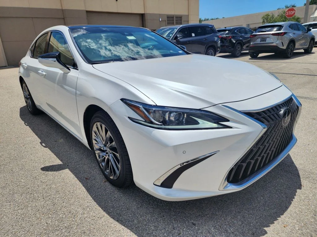 2024 Lexus ES