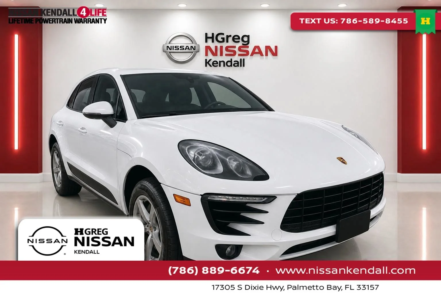 2018 Porsche Macan -'s photo