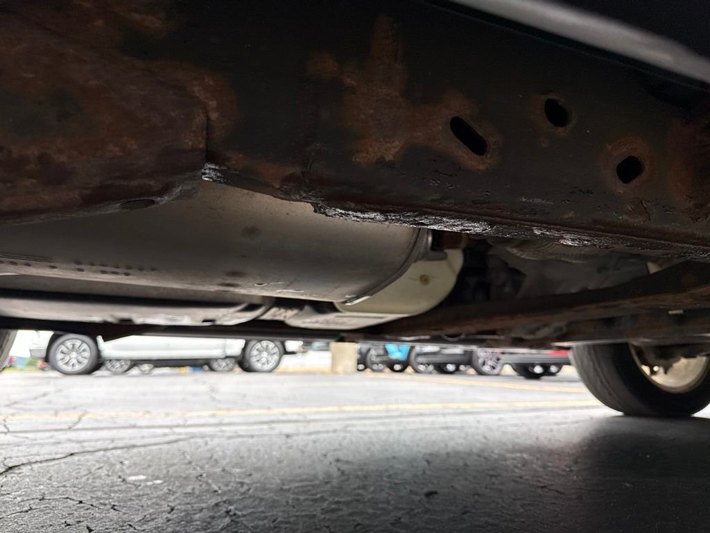 Used 2020 Satin Steel Metallic GMC SLT image 25