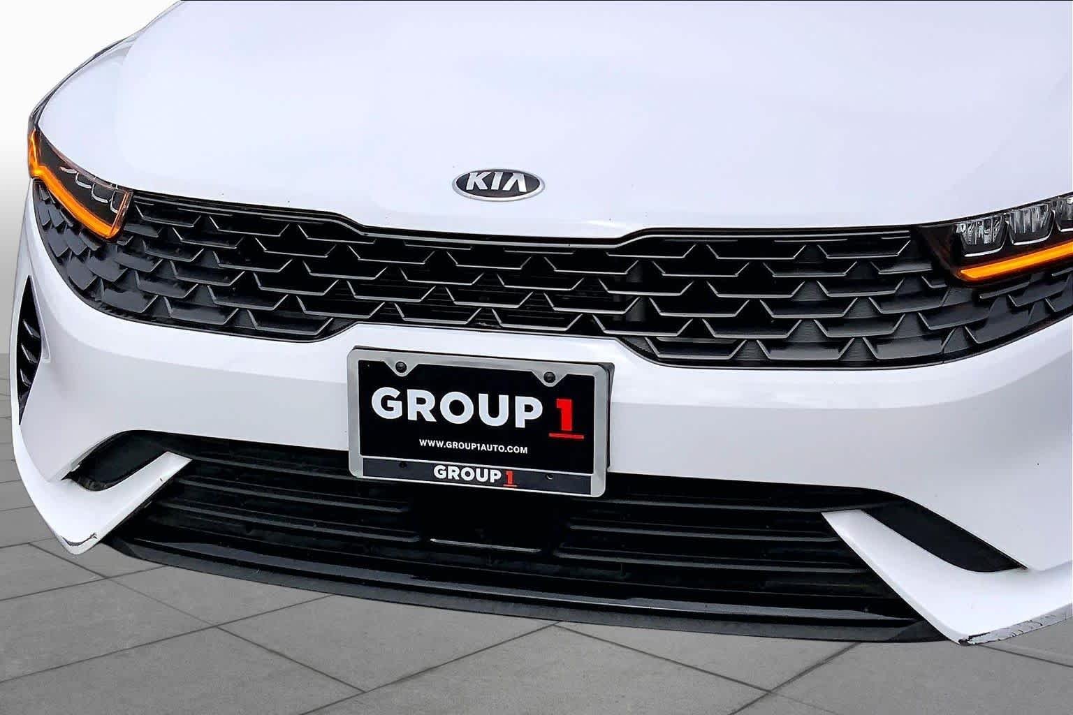 Used 2021 Glacial White Pearl Kia EX image 30