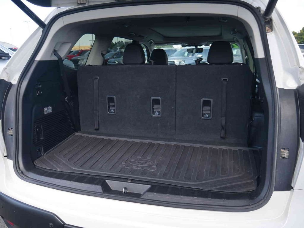 Used 2021 White Subaru Limited image 9