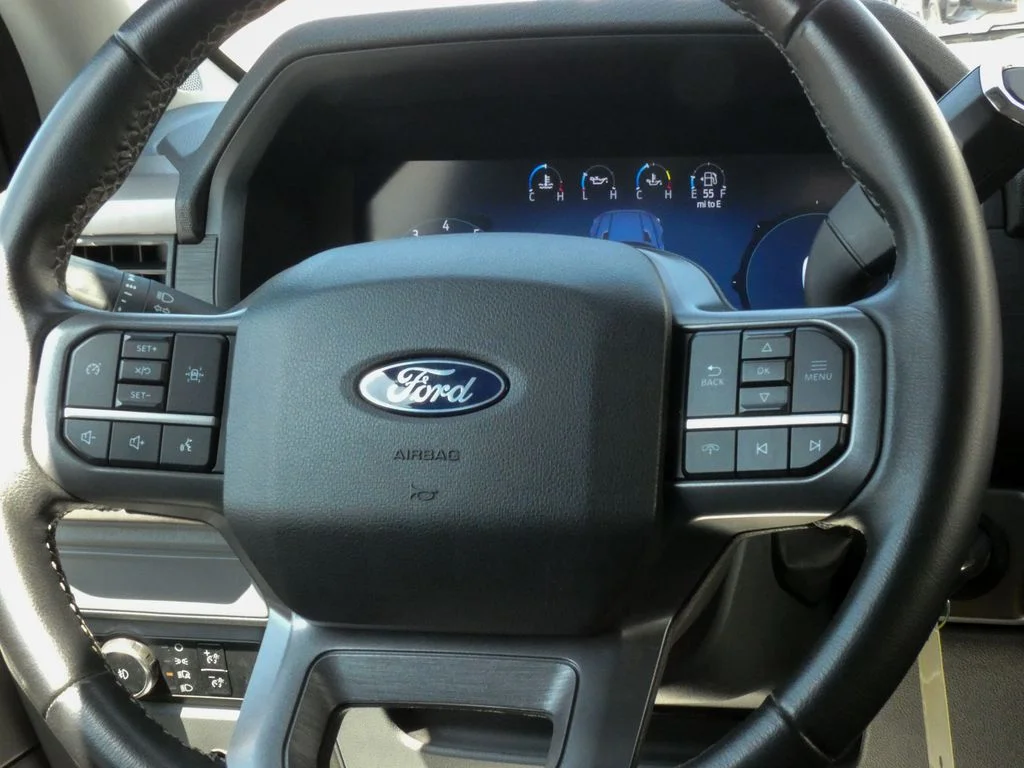 Used 2024 Silver Ford XLT image 10