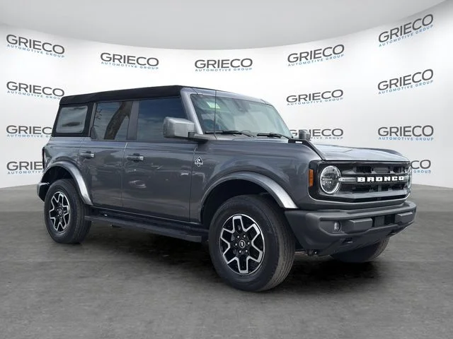2023 Ford Bronco Outer Banks 4x4's photo