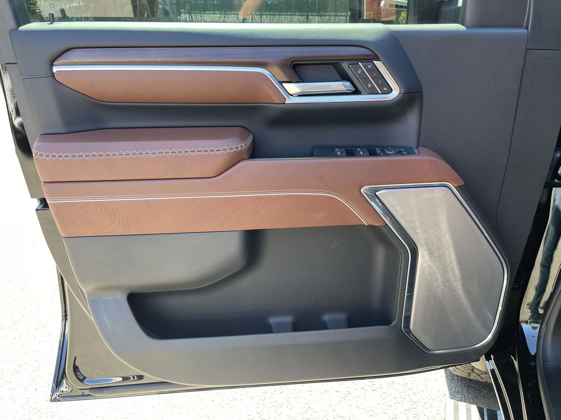 2025 GMC Sierra 3500HD Denali Ultimate - Photo 59