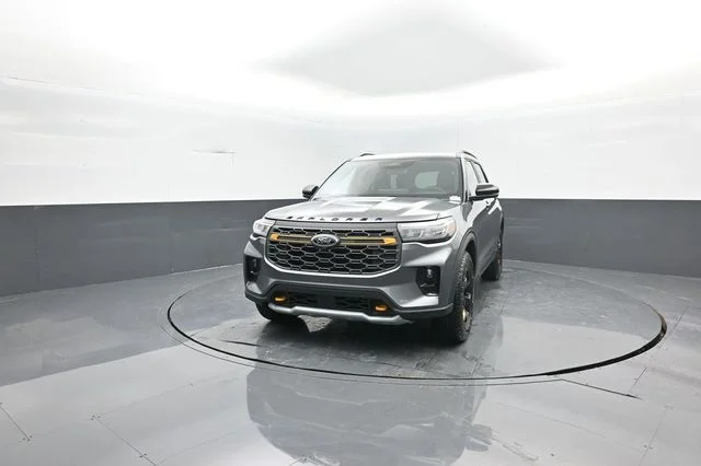 New 2026 Gray Ford Tremor image 3