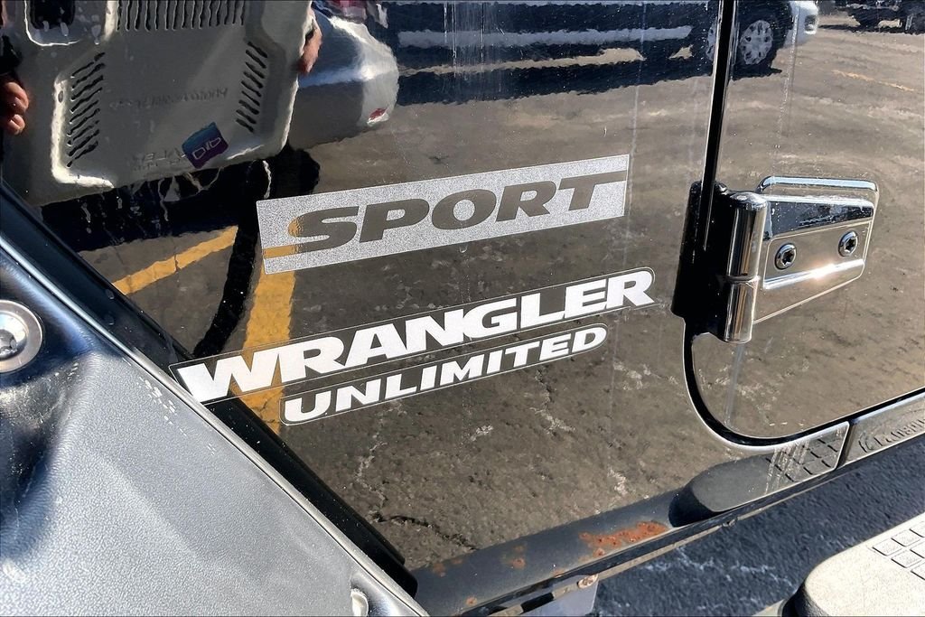 2011 JEEP WRANGLER - Image 27