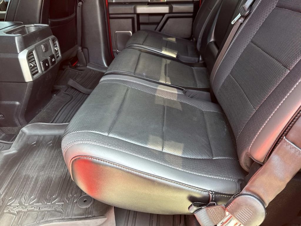 Used 2019  Ford Raptor image 19