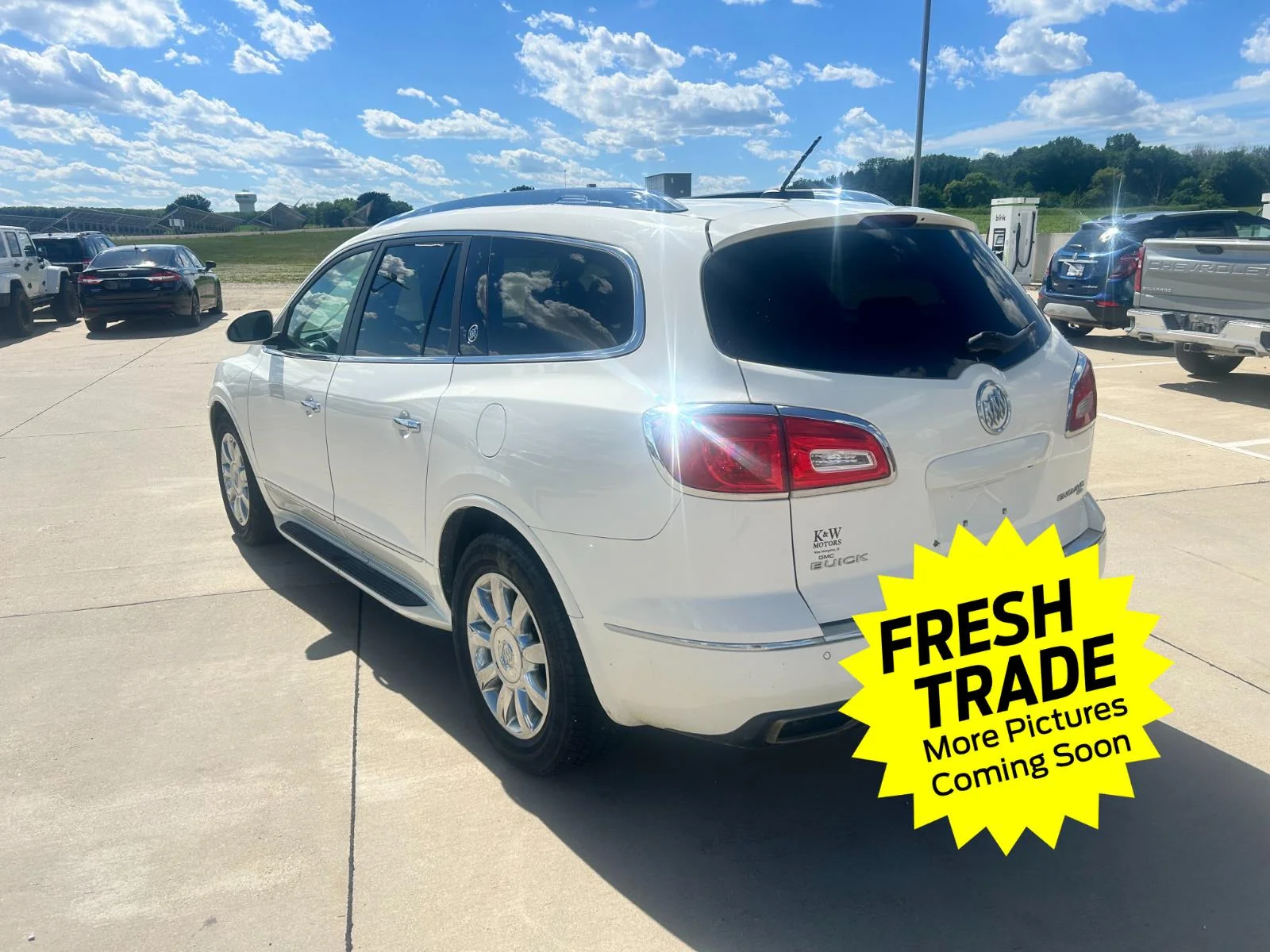Used 2014  BUICK  image 3