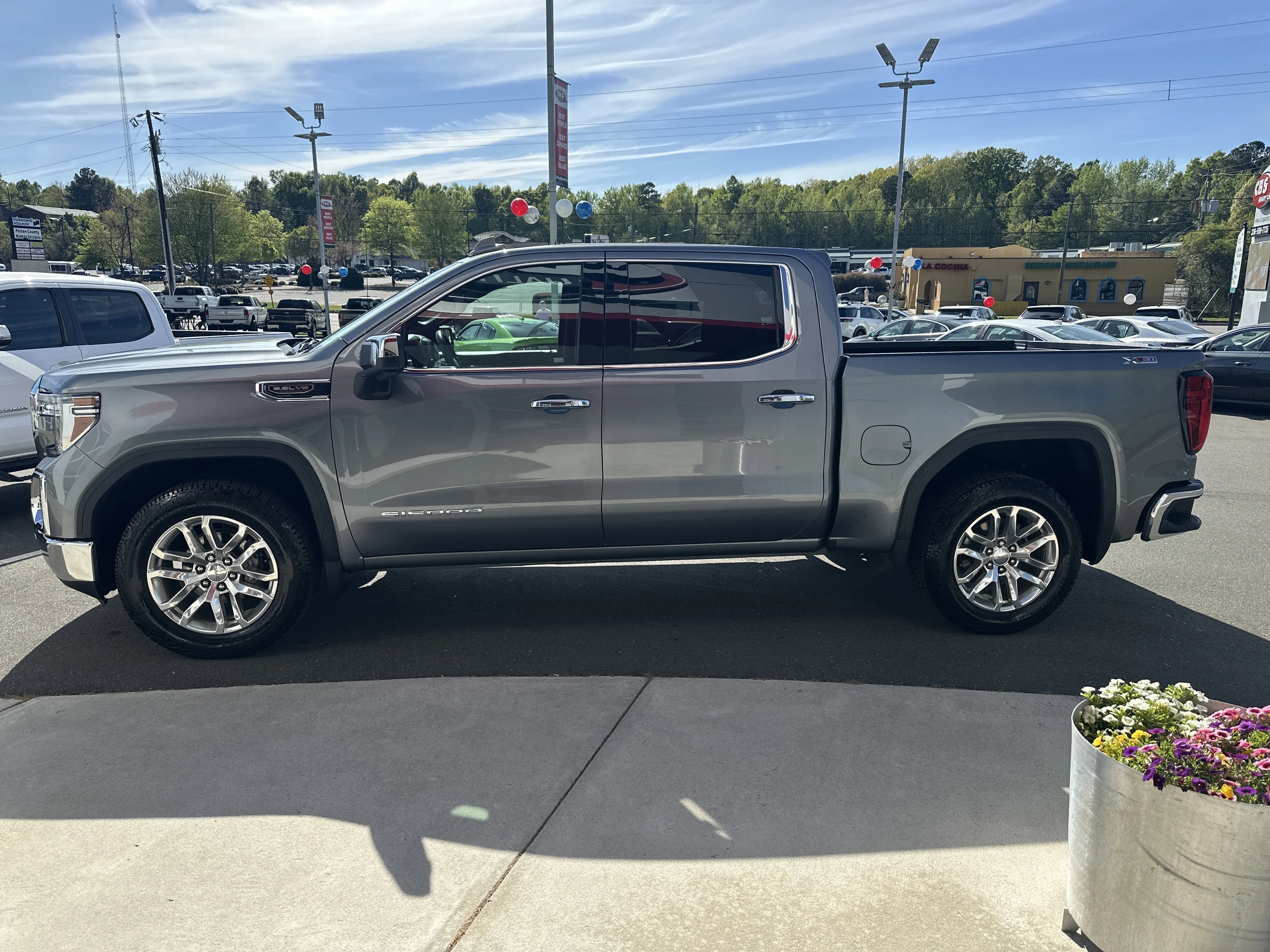 Used 2019 Satin Steel Metallic GMC SLT image 5