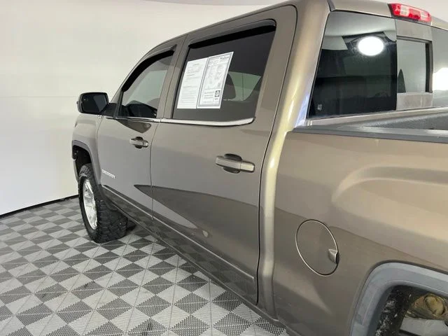 Used 2015 Brown GMC SLE image 10