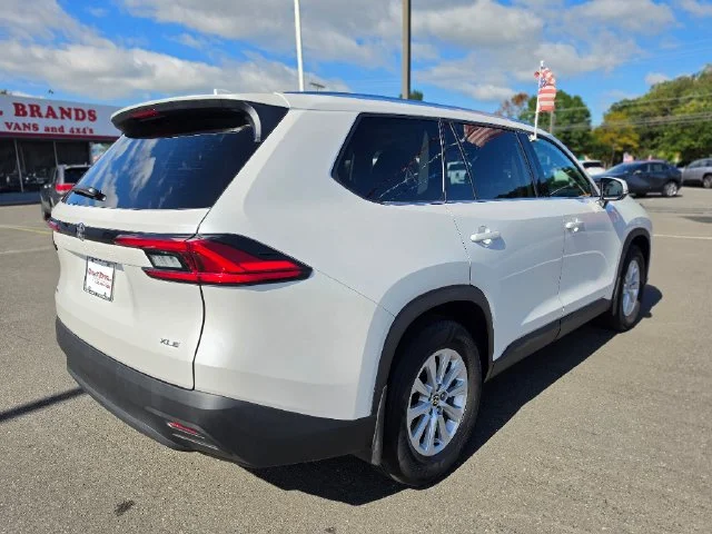 Used 2024 Beige Toyota XLE image 7