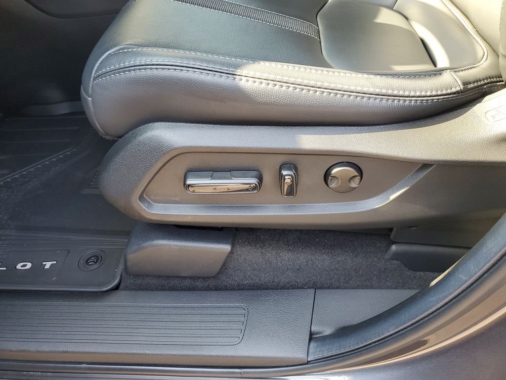 Used 2025 WHITE Honda EX-L image 19