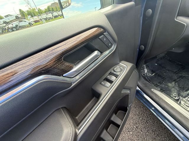 Used 2023 Blue Chevrolet LT image 13