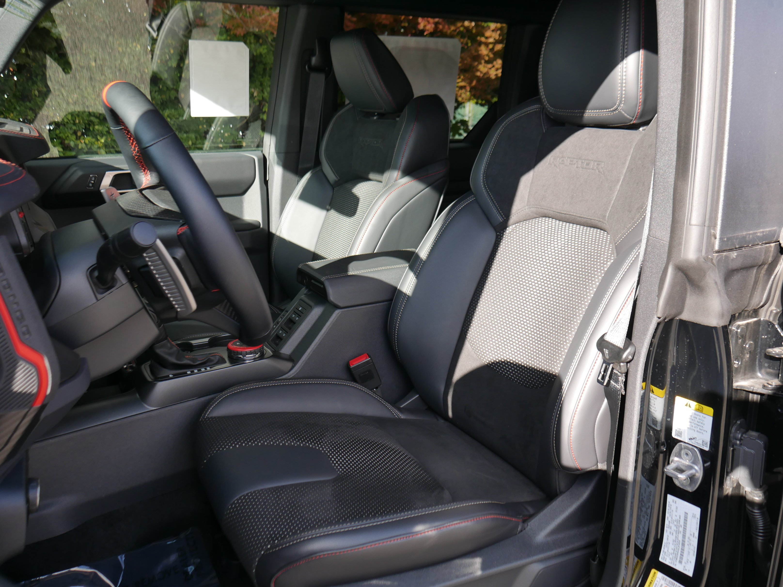 2025 Ford Bronco 4-Door Raptor - Photo 36