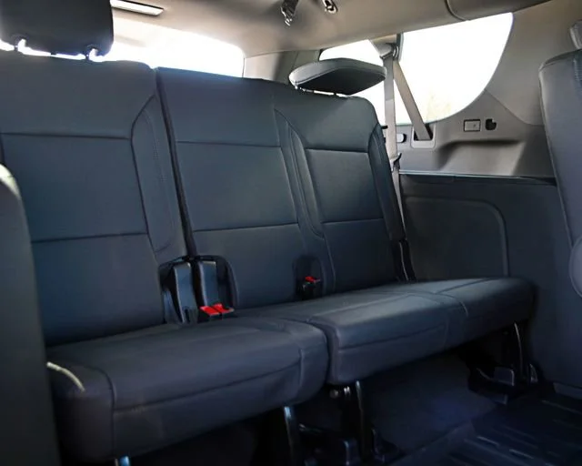 2026 Chevrolet Suburban LT - Photo 17