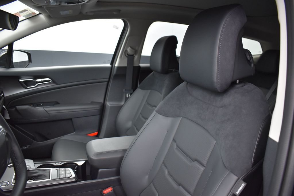 New 2026 Ebony Black Kia SX Prestige image 9