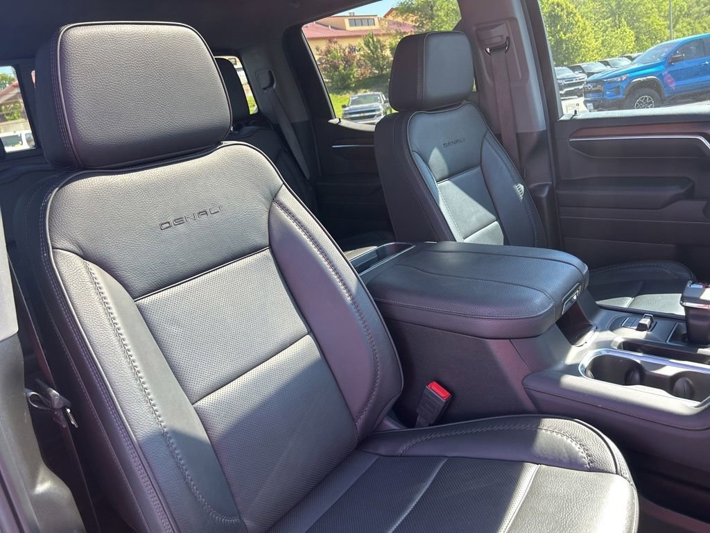 Used 2024 Onyx Black GMC Denali image 56