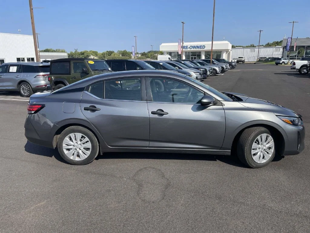 Used 2025 Gray Nissan S image 2