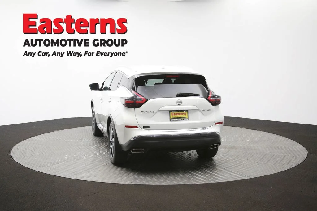 Used 2023 White Nissan SL image 66