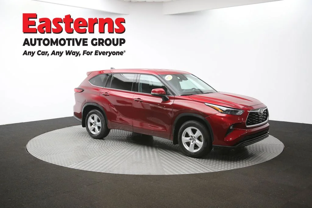 Used 2022 Red Toyota LE image 48