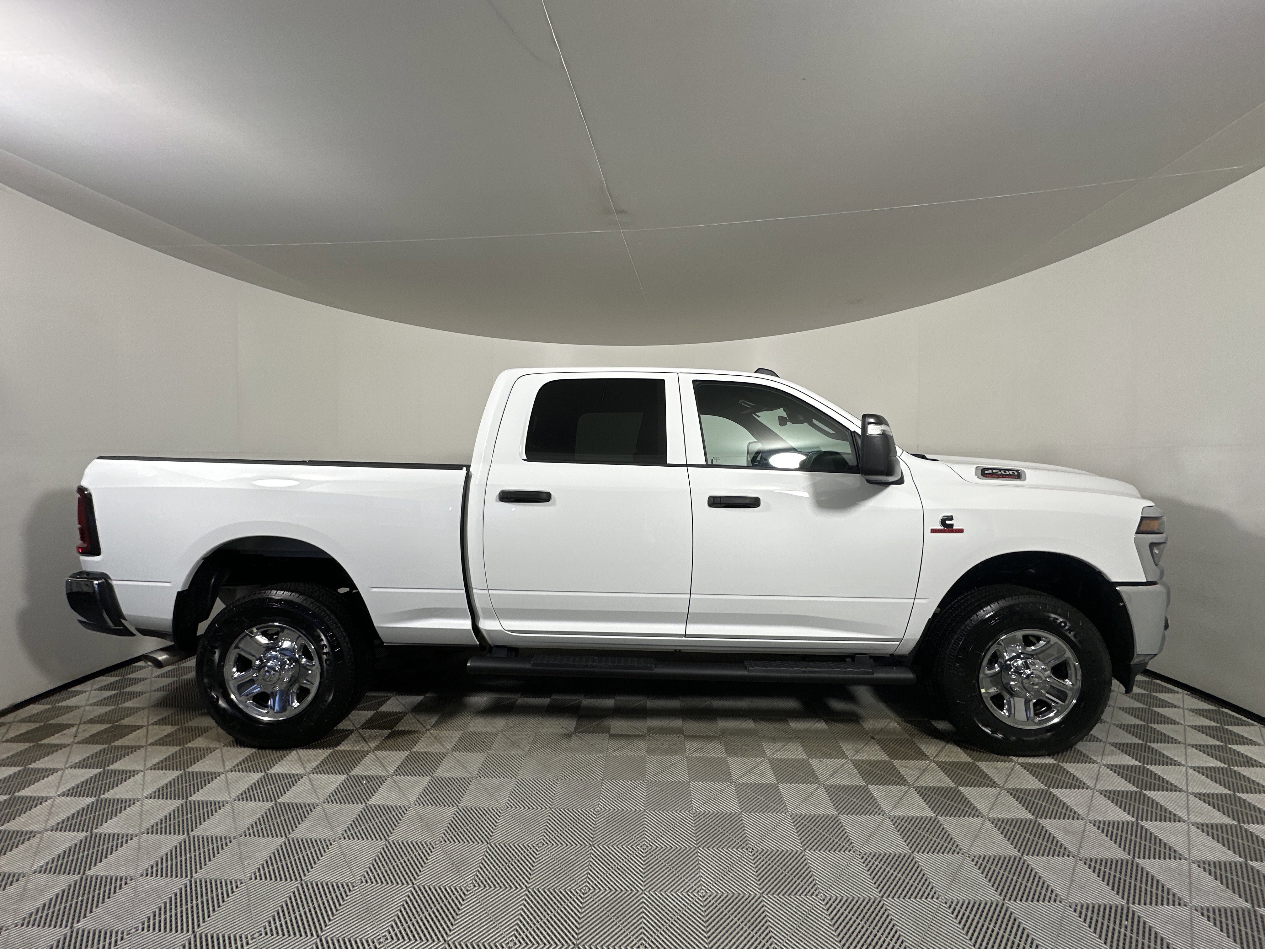 New 2026 Bright White Clear-Coat Exterior Paint RAM Tradesman image 8