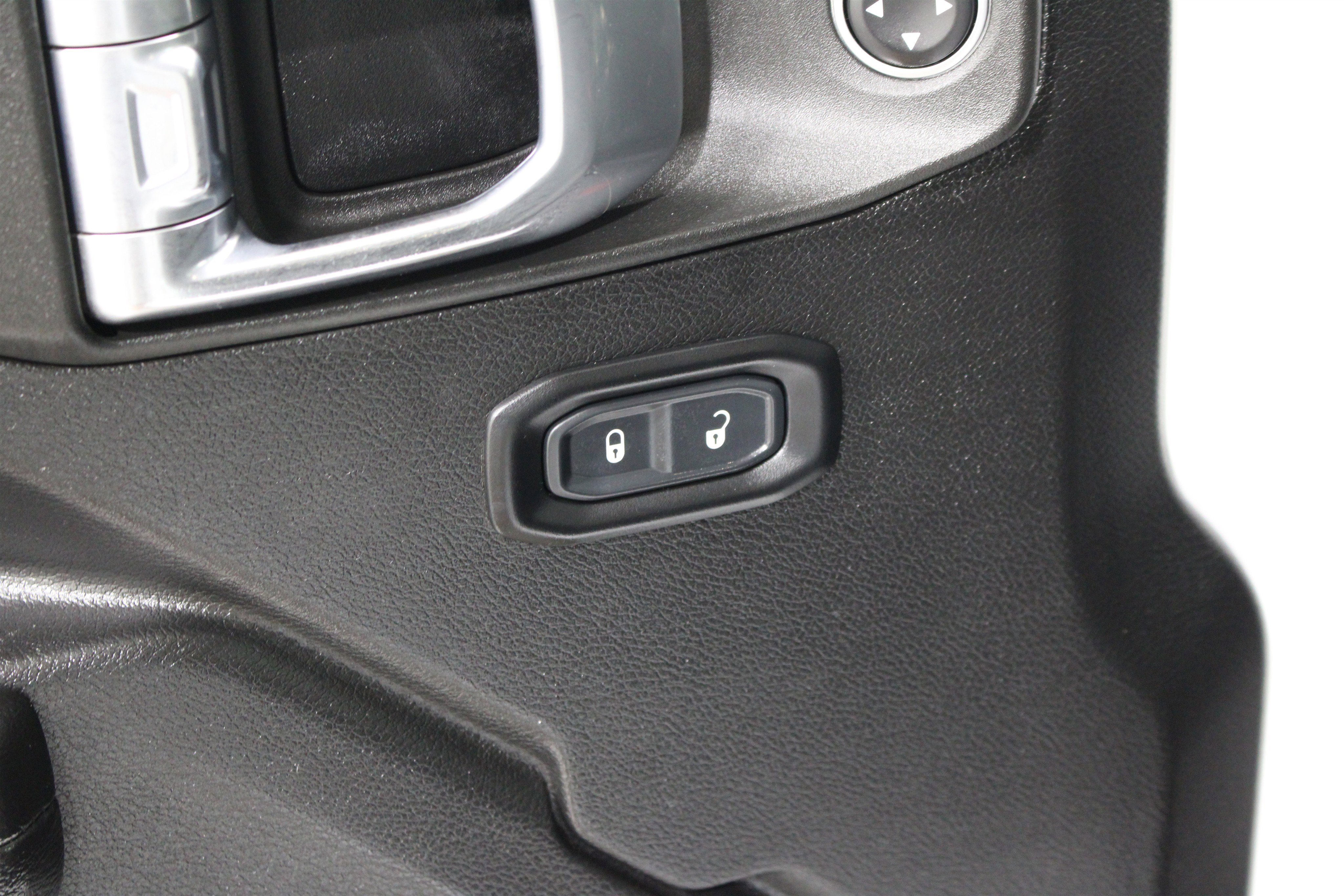 Used 2021 Bright White Clearcoat Jeep Willys image 7