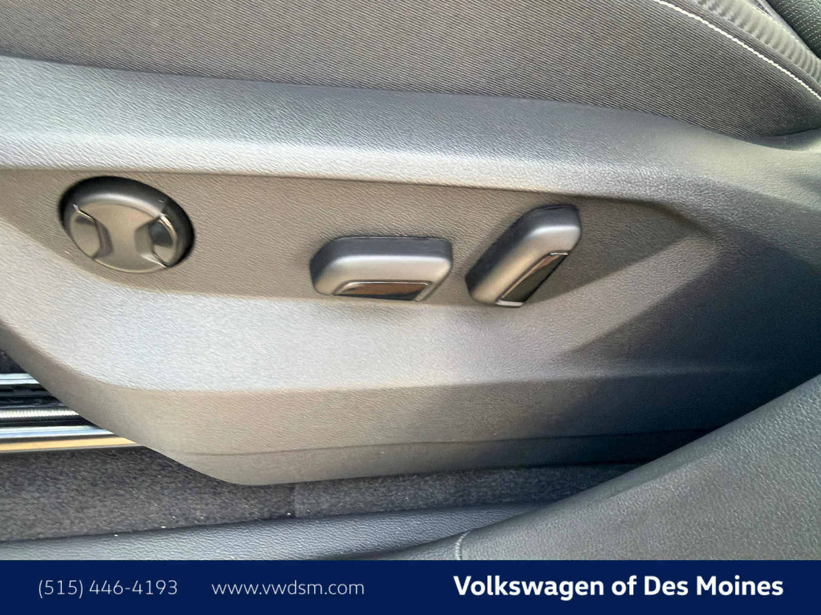New 2026 White/off-white Volkswagen 2.0T SE w/Technology image 23