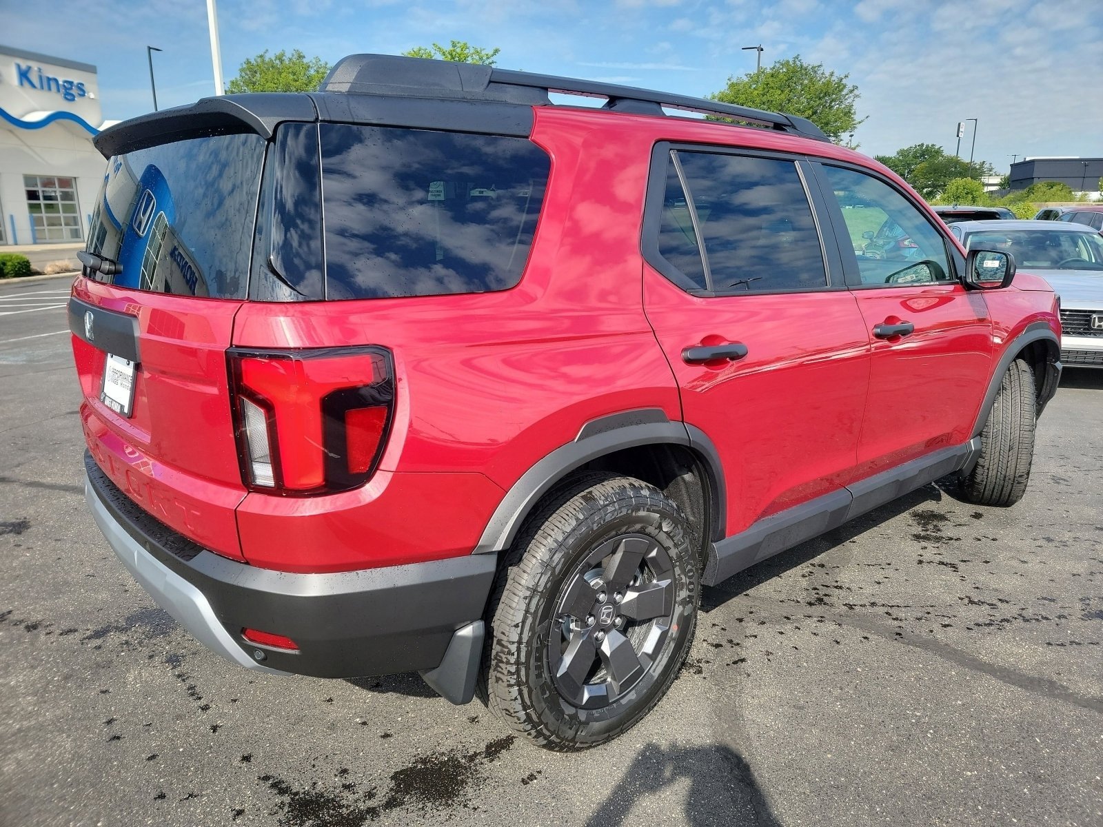 New 2026 Radiant Red Metallic II Honda RTL image 9