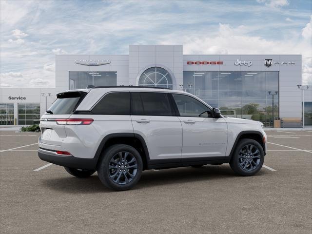 New 2026 Bright White Clearcoat Jeep  image 108