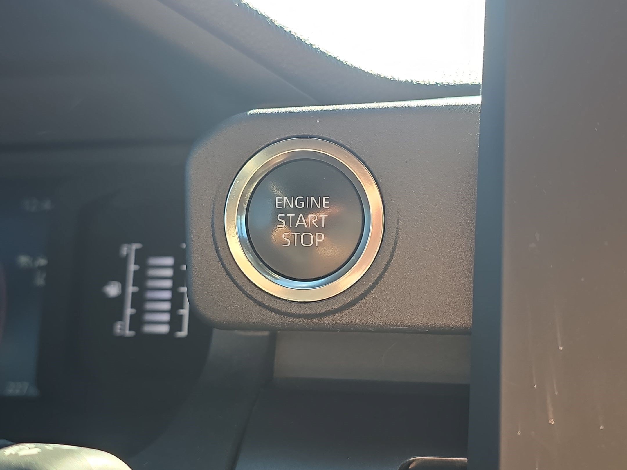 Used 2025 Ice Toyota SR5 image 20