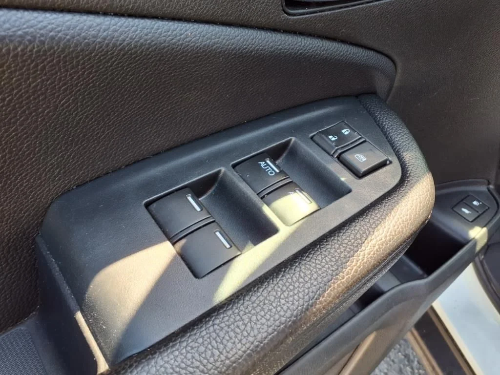 2022 Honda Pilot SE - Photo 15