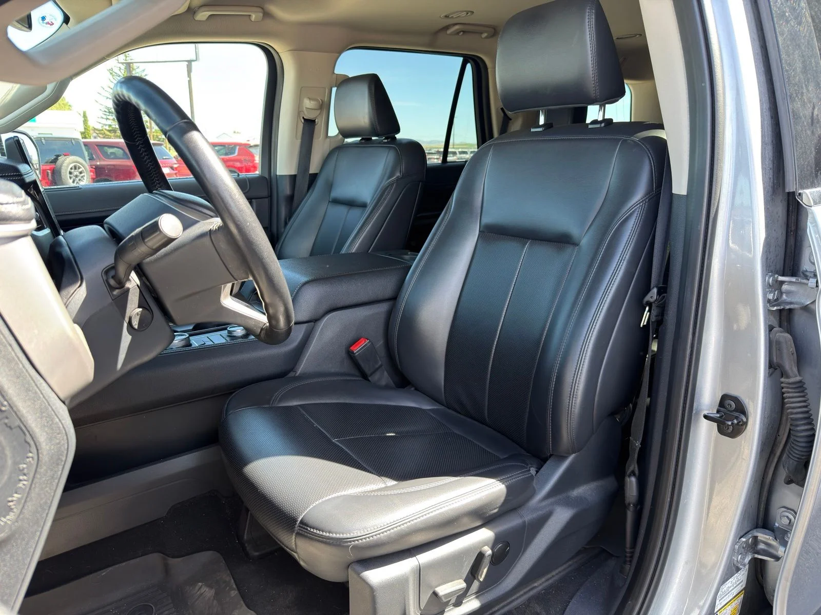 Used 2024 Silver Ford Limited image 7