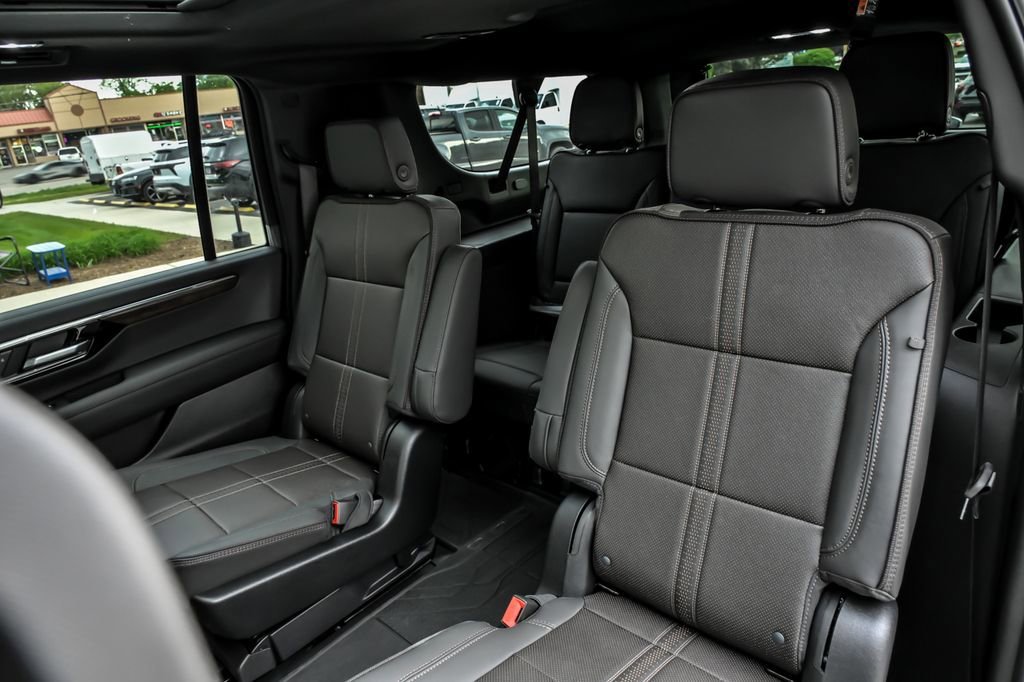 New 2026 Polar White Tricoat Chevrolet High Country image 14