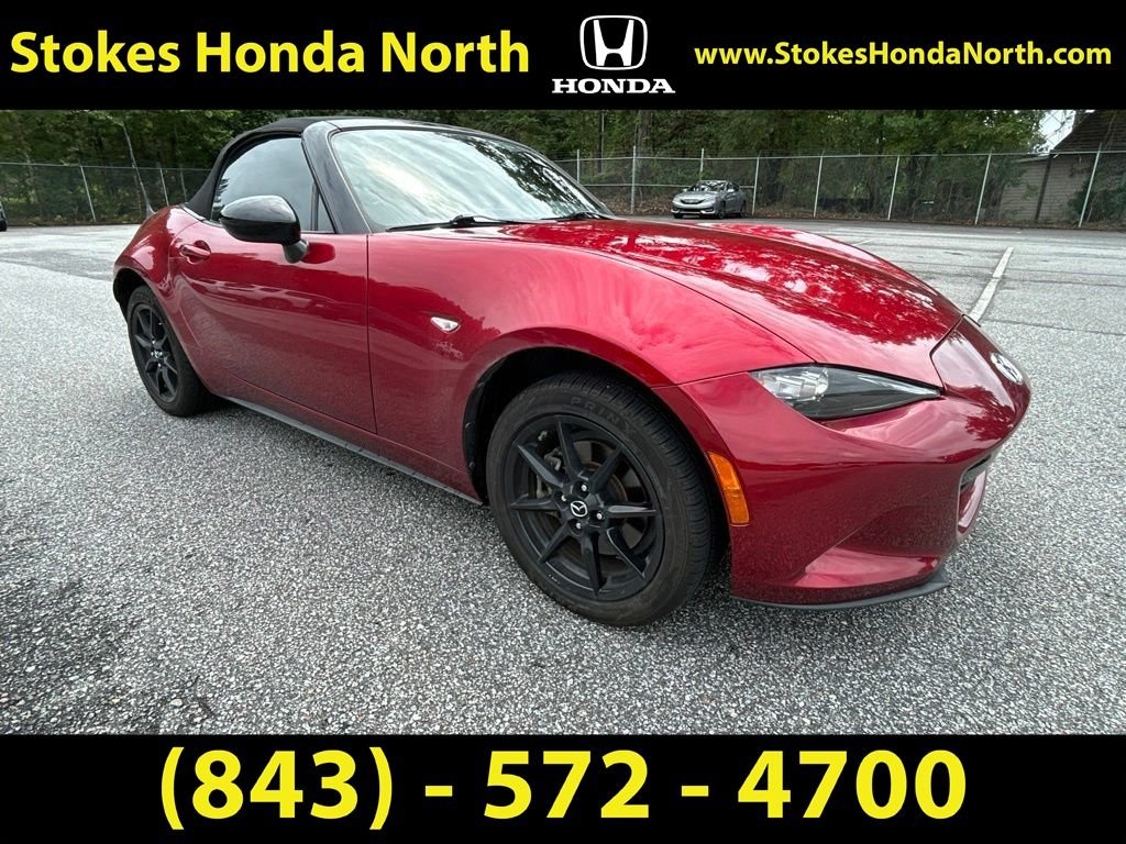 Used 2019 Red Mazda Sport image 1