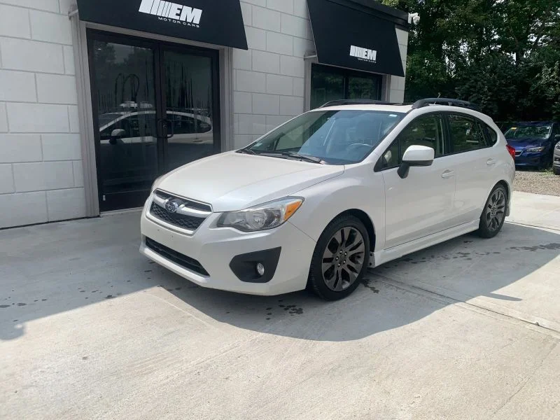 Used 2012 White Subaru 2.0i Sport Limited Wagon 4D image 3