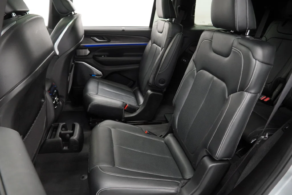 Used 2021 Silver Jeep Overland image 20