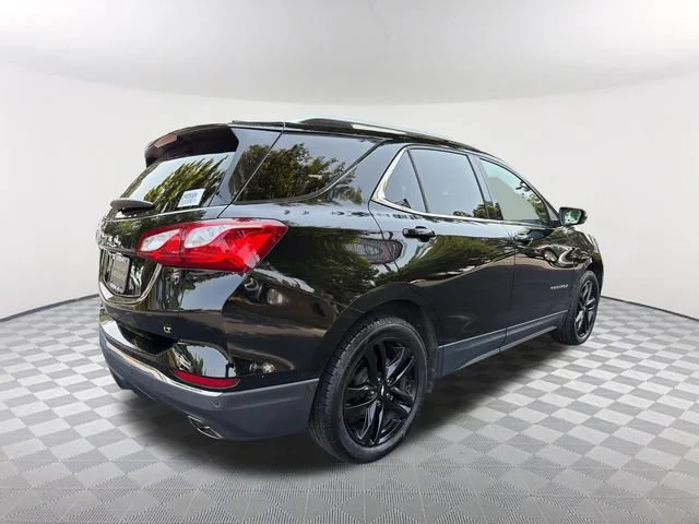 Used 2020 MOSAIC BLACK METALLIC Chevrolet LT image 5