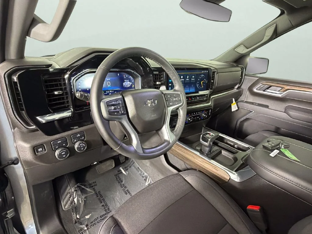 Used 2025 Sterling Gray Metallic Chevrolet RST image 19