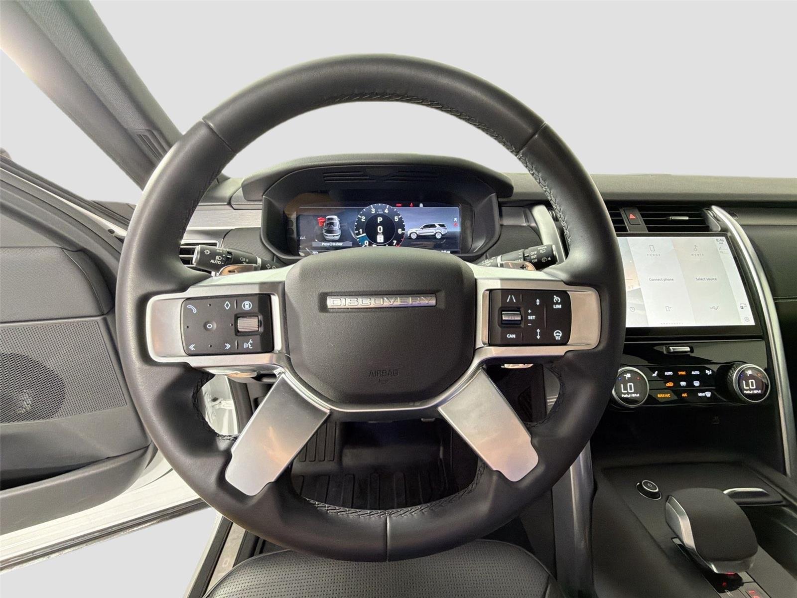 Certified Used 2024 Fuji White Land Rover Dynamic SE image 11