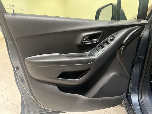 Used 2022 Gray Chevrolet LT image 20