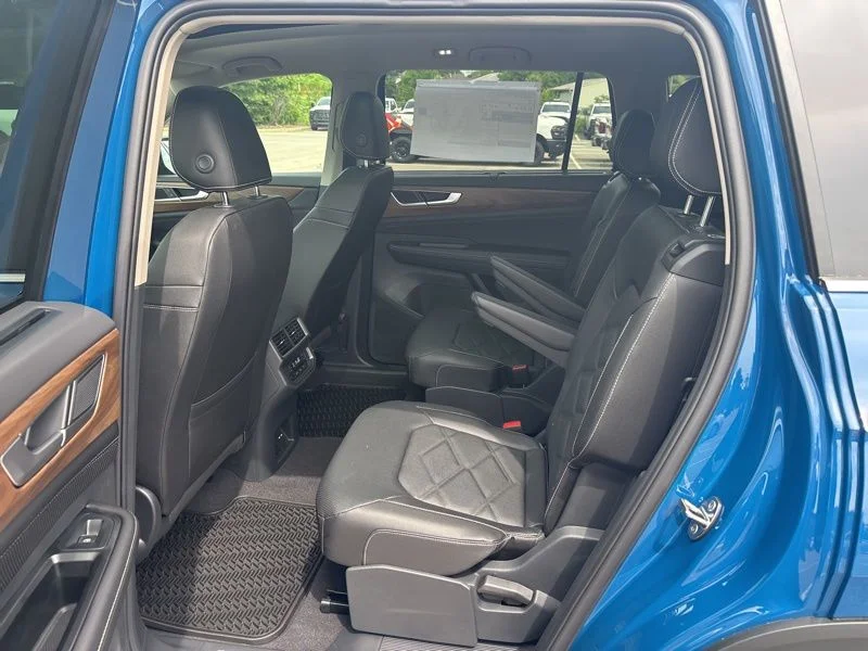 New 2026 Blue Volkswagen 2.0T SE w/Technology image 19