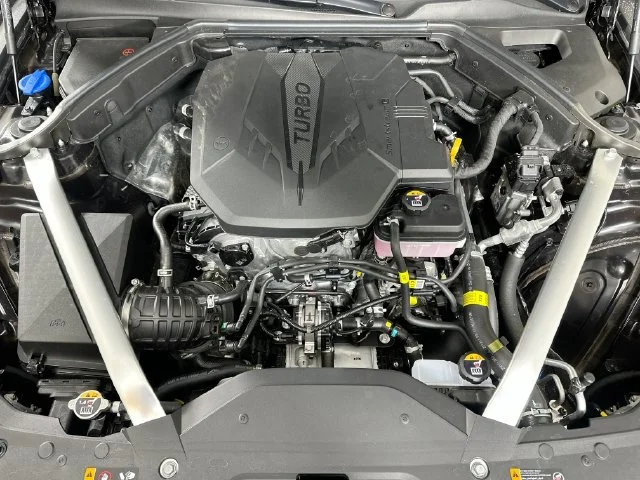 New 2026 Black Genesis 2.5T Prestige image 25