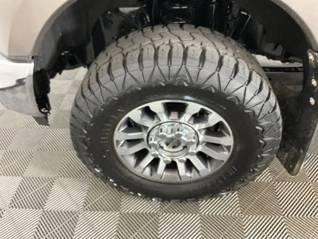 Used 2020 Gray Ford Lariat image 30