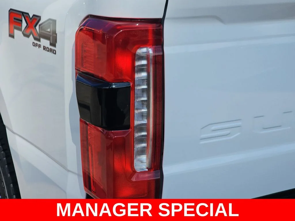 New 2026 Star White Metallic Tri-Coat Ford F-250® Platinum® image 40