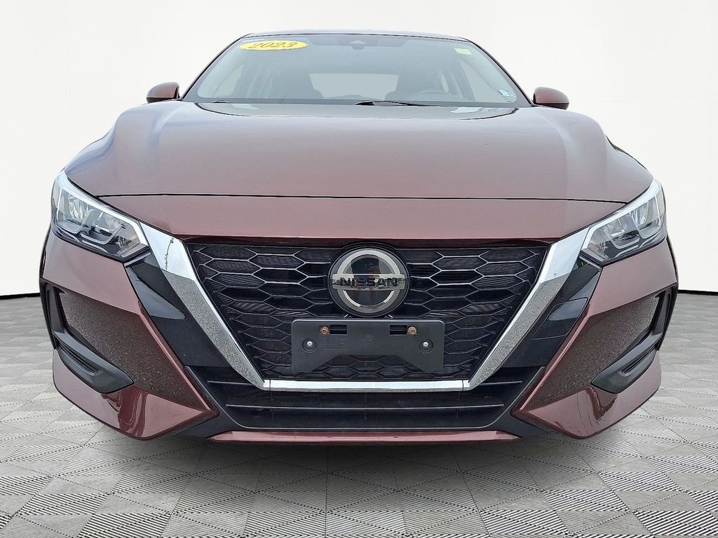 Used 2023  Nissan SV image 2